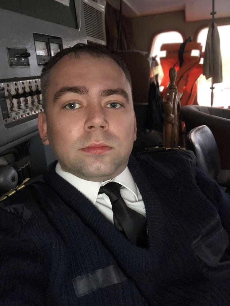  43683889  Anatoly, 37 ,     