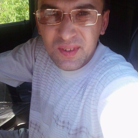  9038159  Andr, 45 ,    