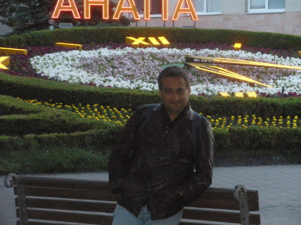  ,   Alex, 43 ,   ,   , c , 