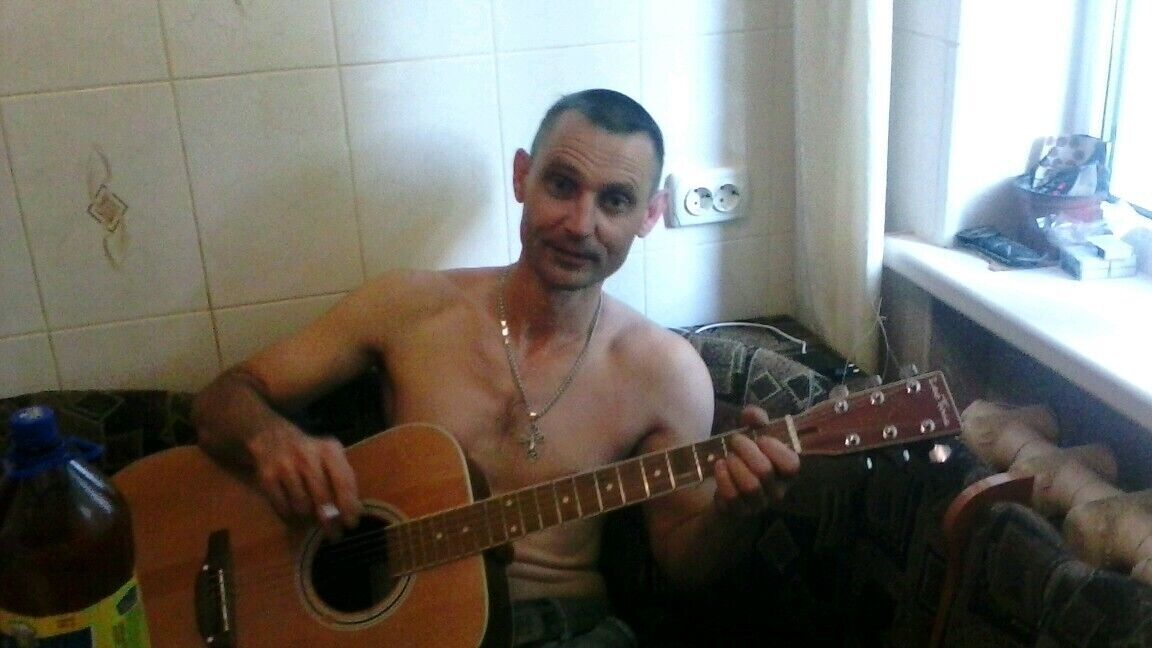  20958639  , 48 ,    
