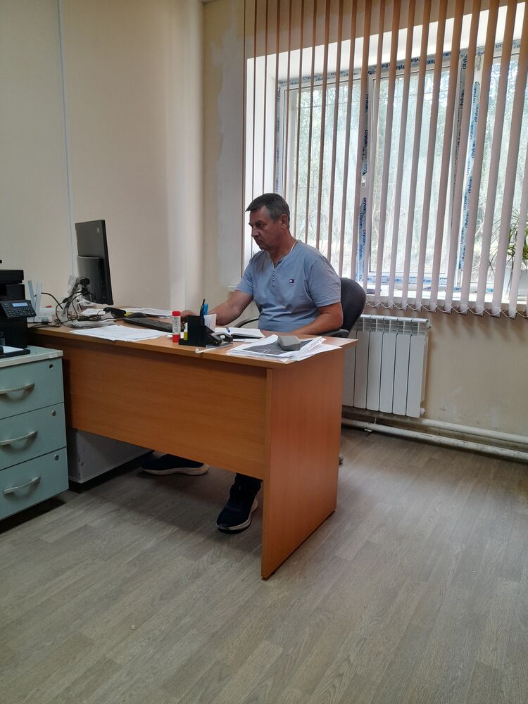  45377439  Nik, 52 ,    