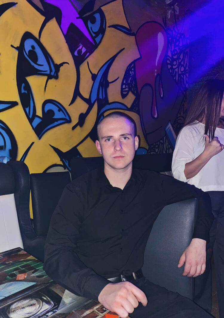  53043689  Jackpot, 22 ,    