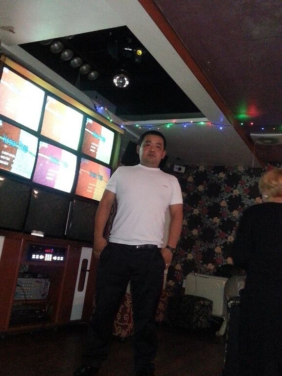  19122799  Aleks , 38 ,    