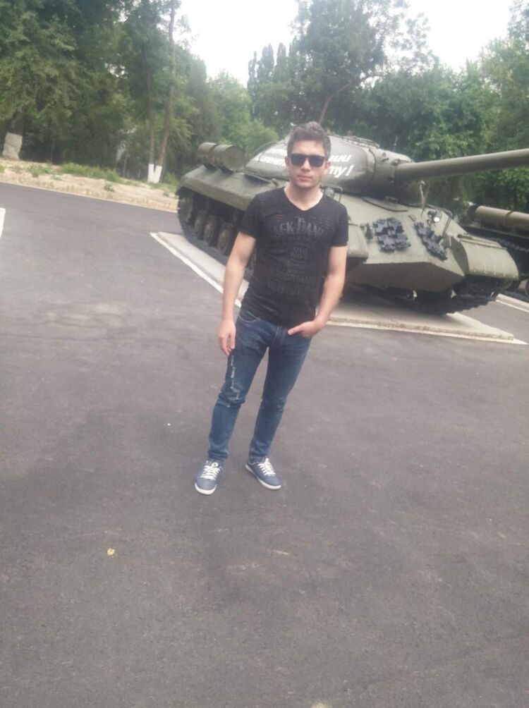  ,   Aziz, 33 ,   