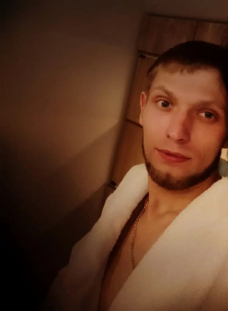  31474769  Mark, 32 ,    