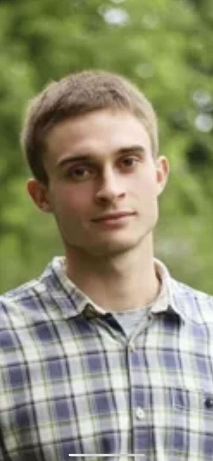  ,   Filip, 25 ,   ,   