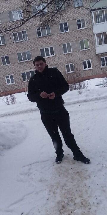  44112649  Oleg, 53 ,    