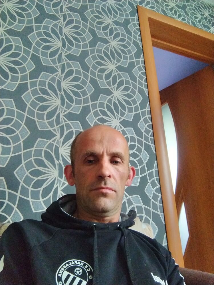  35633459  , 43 ,    