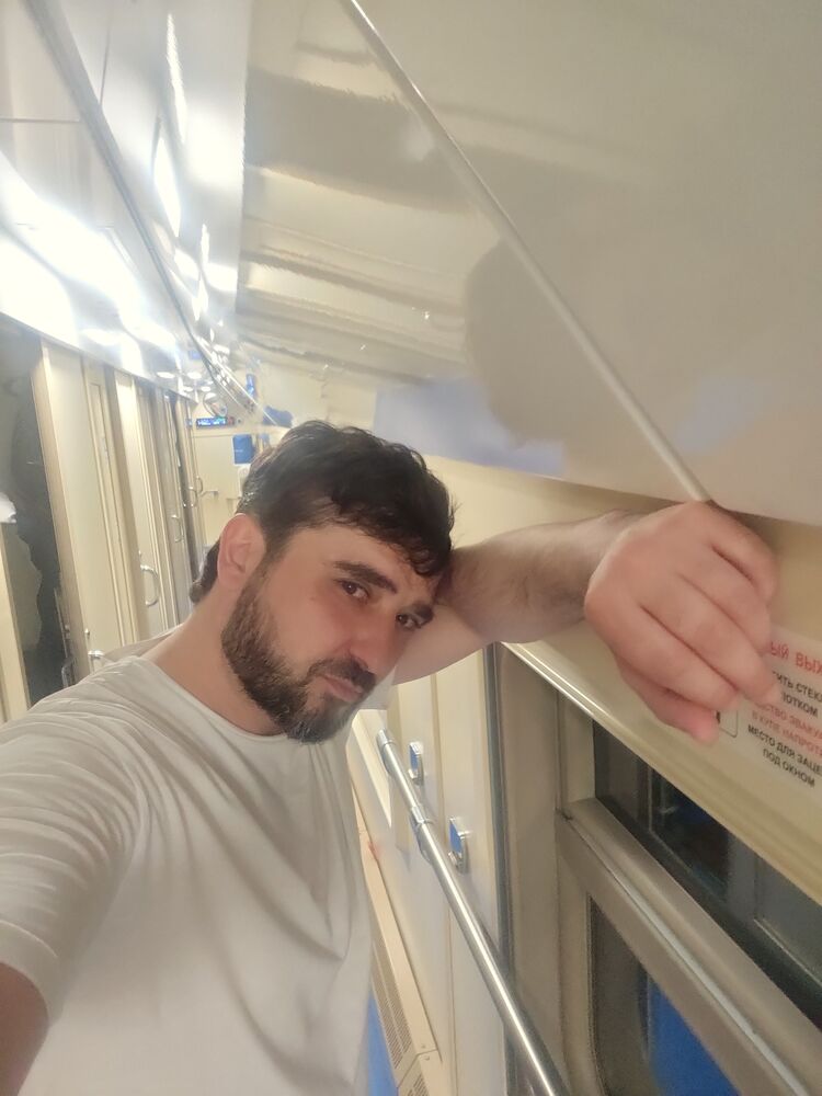  44659279  , 39 ,    