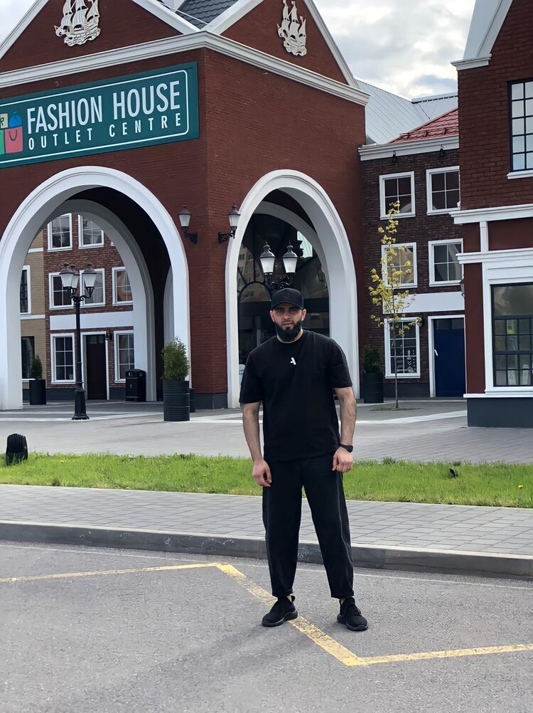  27672189  , 30 ,    -