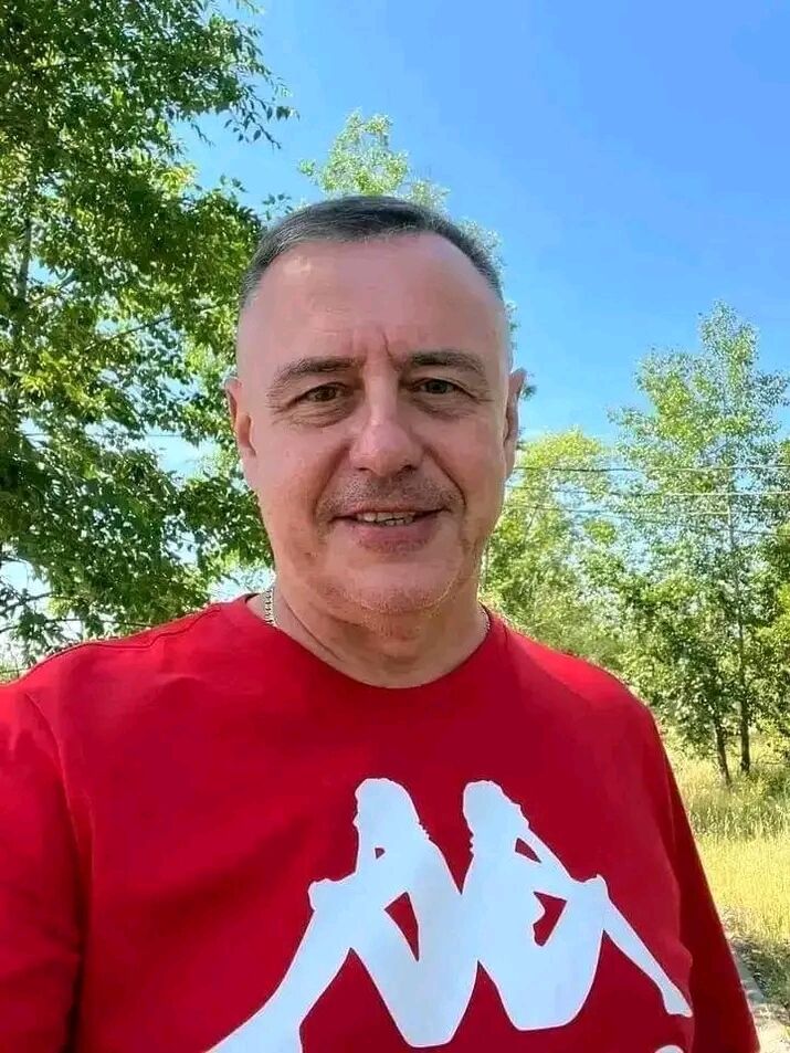  43970589  James Steven, 56 ,    Ar Ram