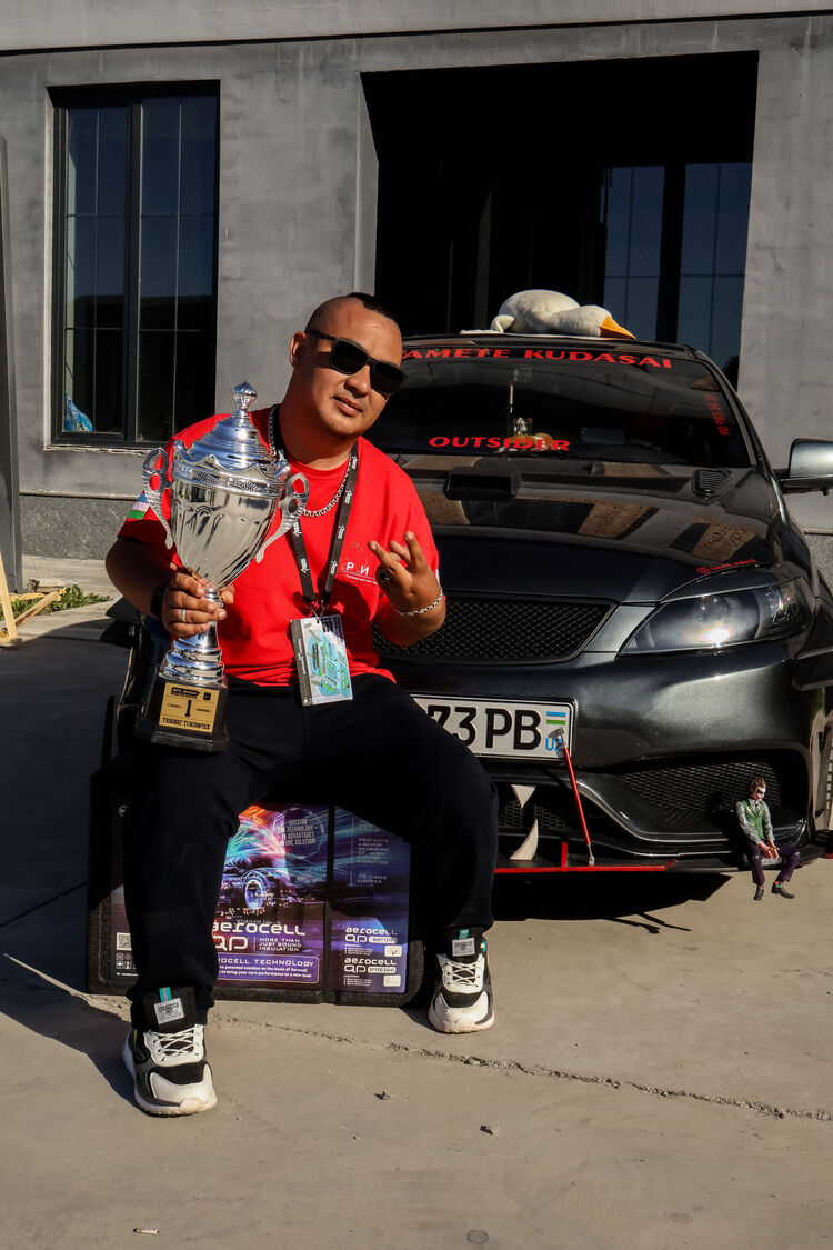  53968849  Laziz, 33 ,    