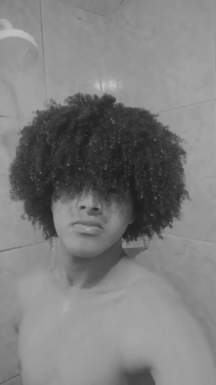 ���� 49495309 ����� Ronald, 19 ���, ���� ���������� � Saint-Denis