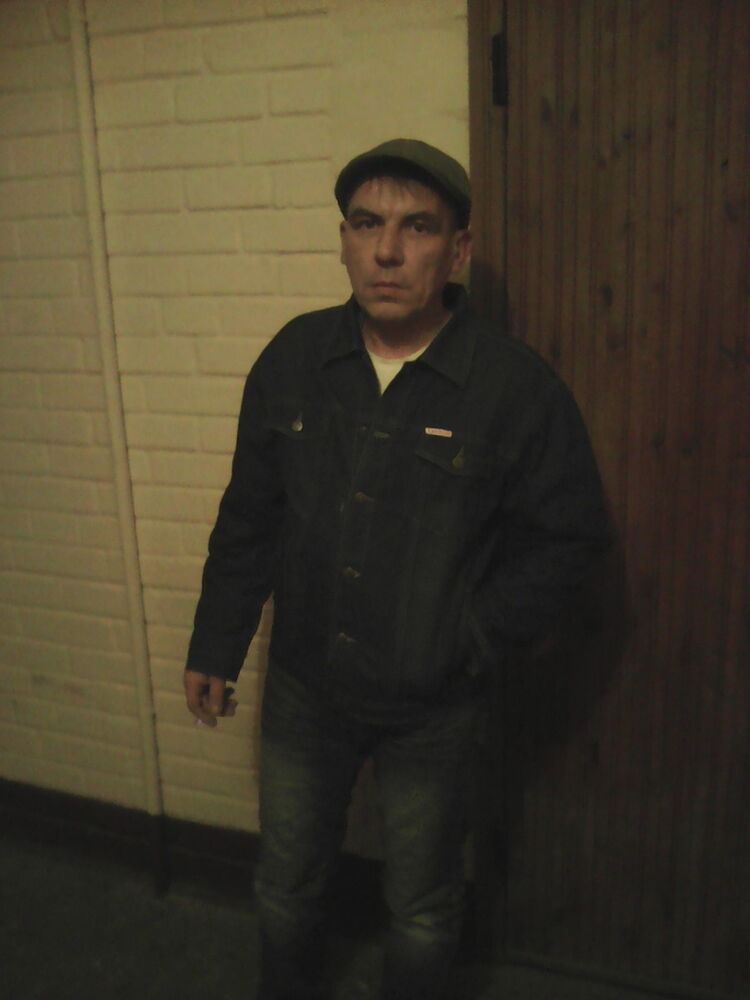  8898399  , 53 ,    -