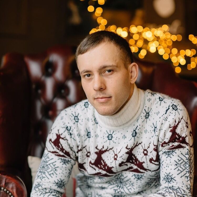  ,   Andrei, 33 ,  