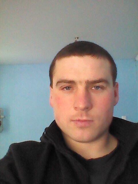  11535179  Ivan, 35 ,    