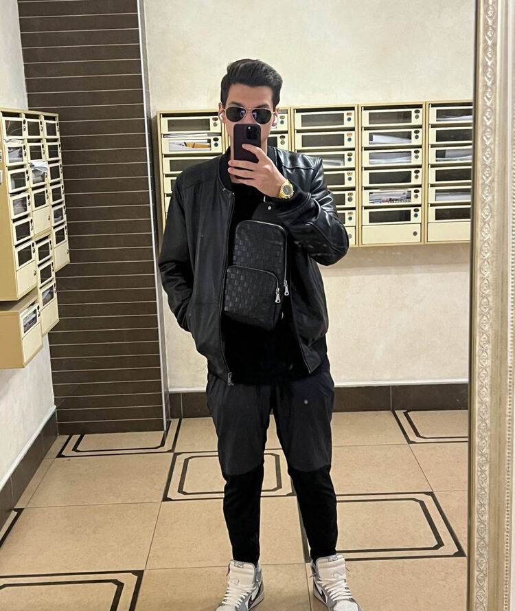  51243959  Dan, 21 ,    New York City