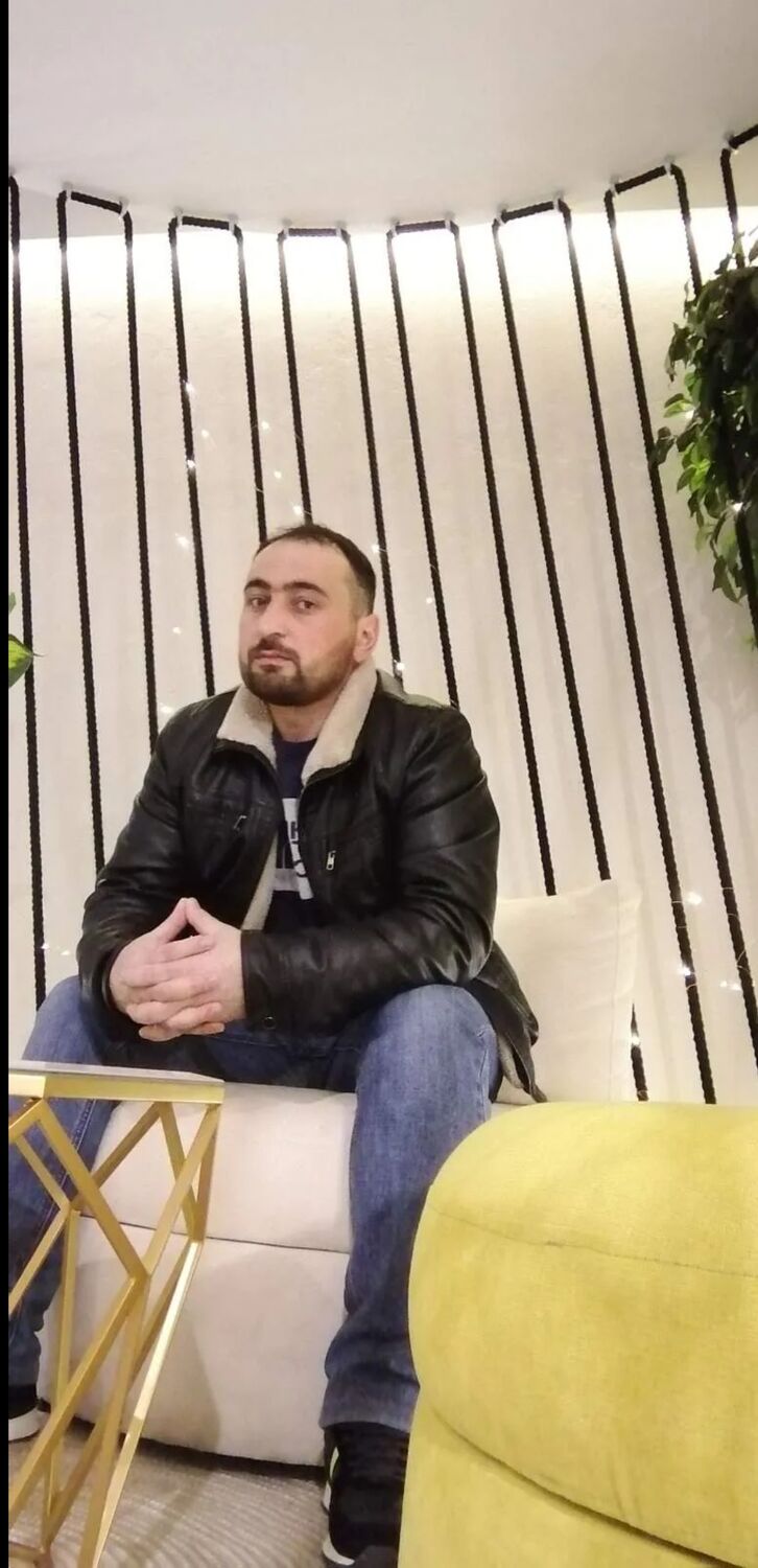  43154269  Khurs, 38 ,    