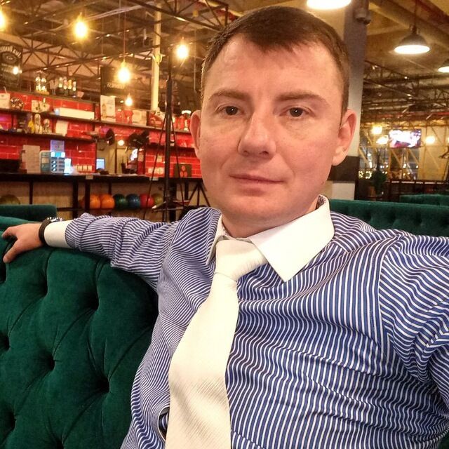  -,   Maxim, 29 ,   ,   , c , 