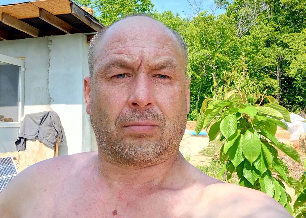  48959529  , 51 ,    