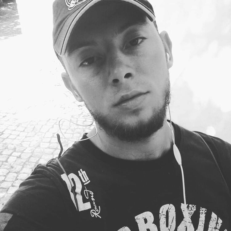  ,   Denis, 28 ,   ,   , c 