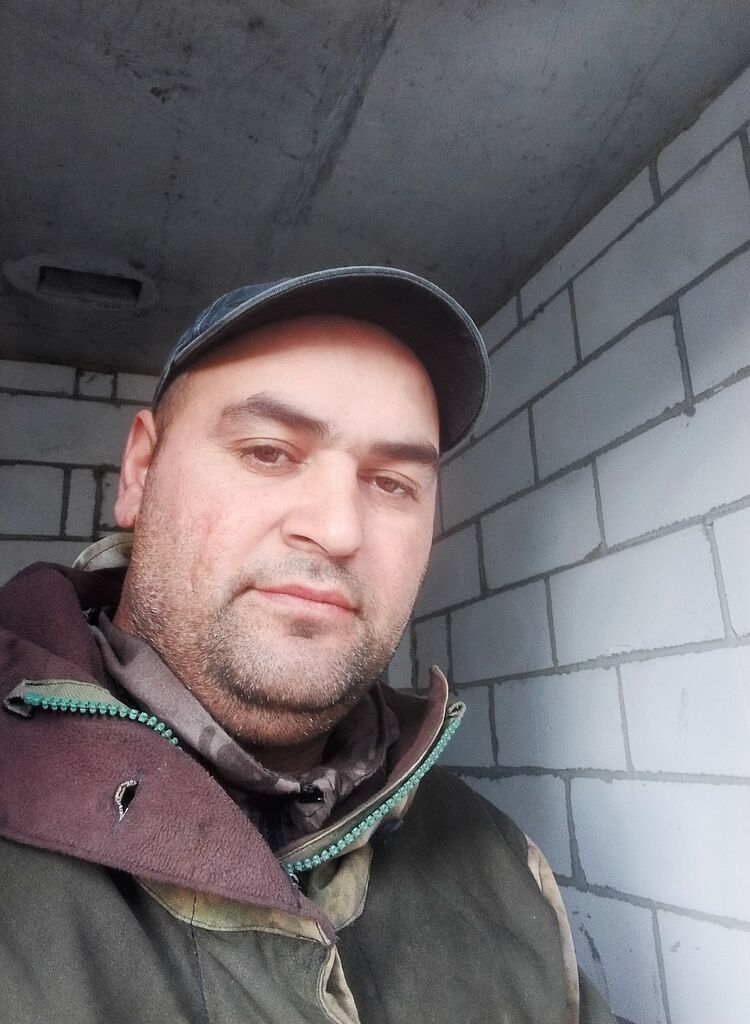  46843289  , 30 ,    