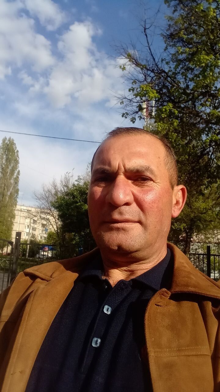  53071589  , 52 ,    