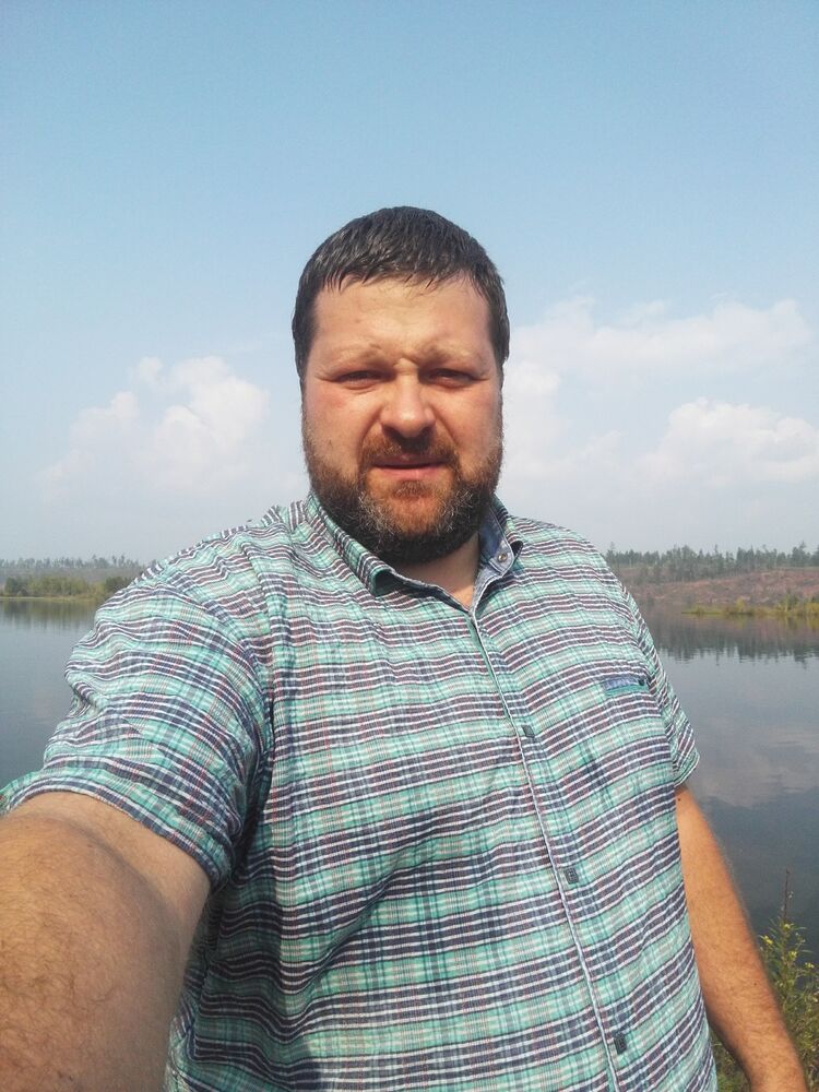  26716949  Pavel, 42 ,    