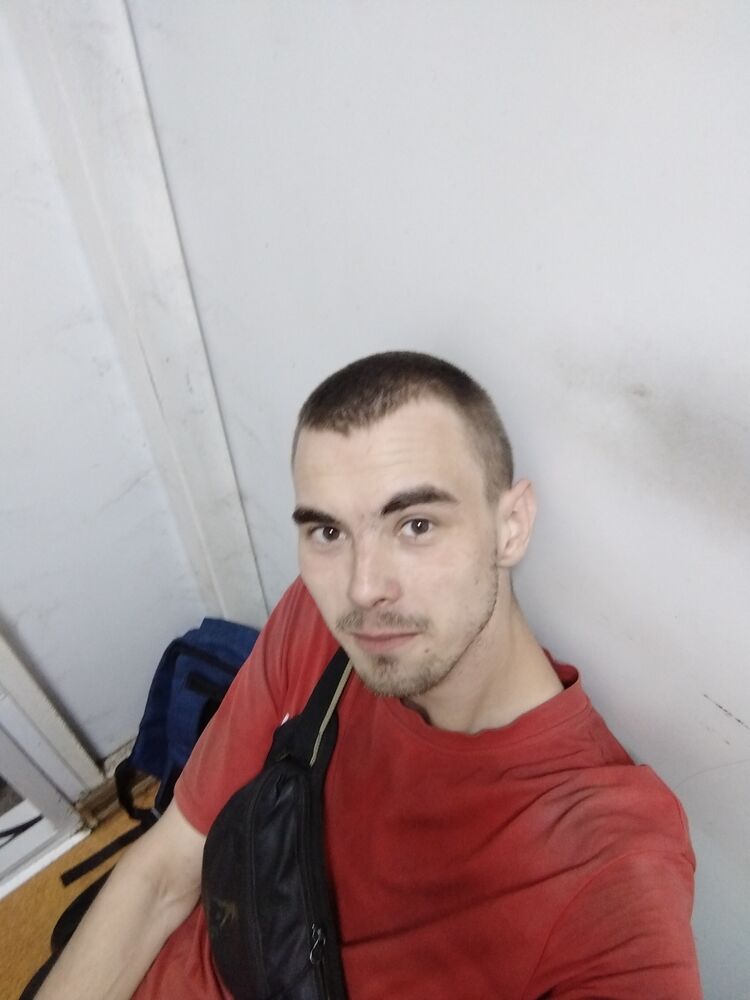  ,   Rich DotCom, 28 ,   ,   , c , 