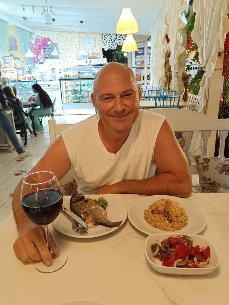  ,   Pupsik, 48 ,   ,   