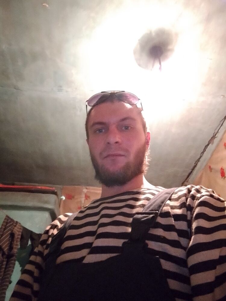  49230879  , 27 ,    