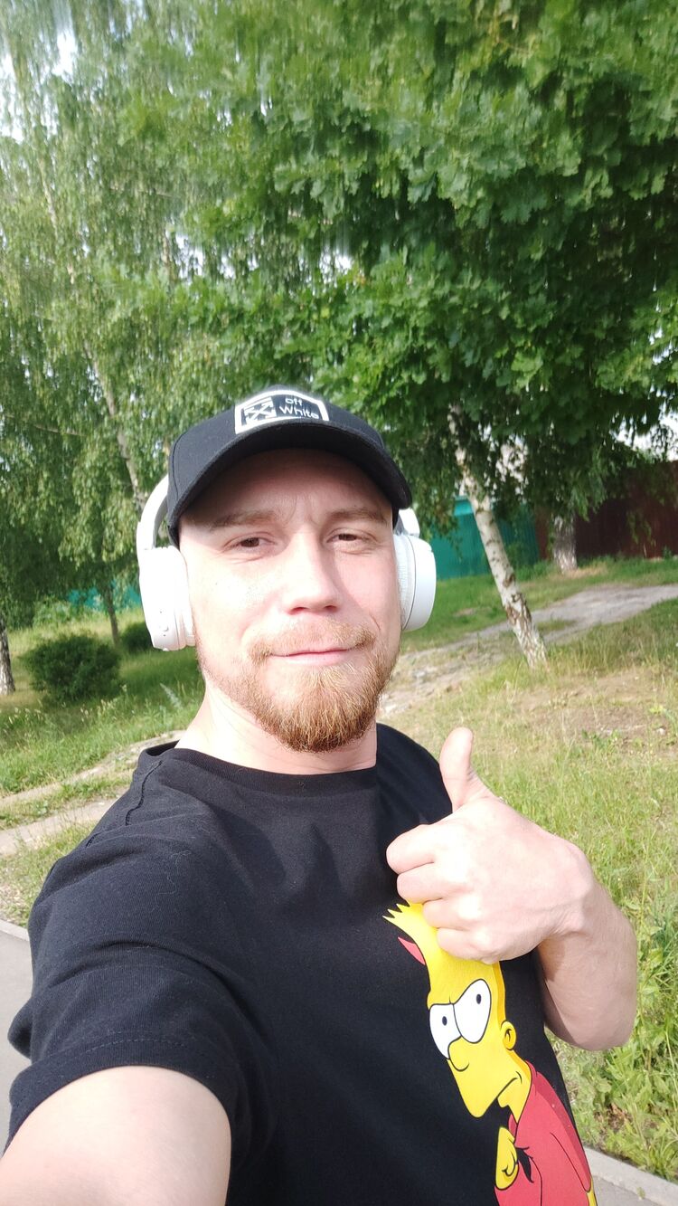  ,   Anton, 39 ,   ,   