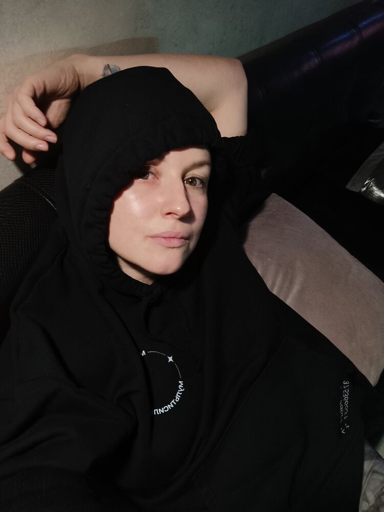 ���� 32878729 ������� Lina, 38 ���, ���� ���������� � Chai Nat