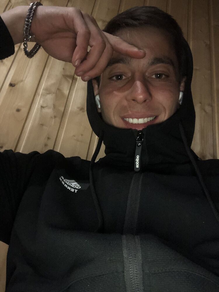  42913759  Damir, 28 ,    