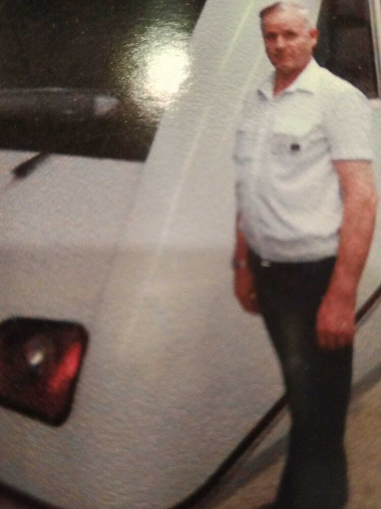  37946319  , 75 ,    
