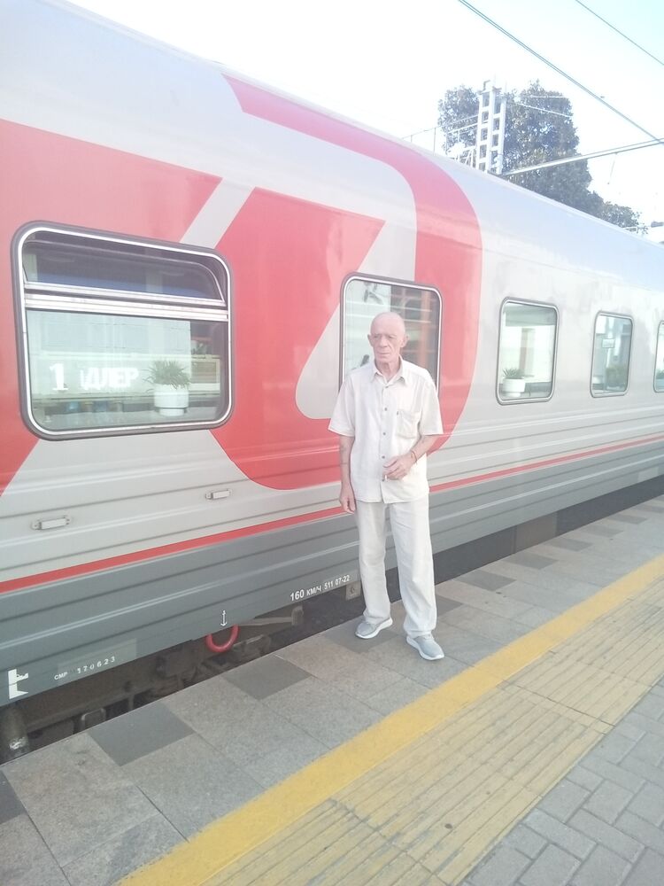  50998309  , 63 ,    Frankfurt Am Main
