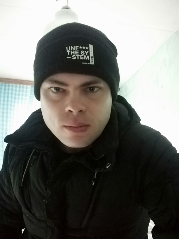  32735599  Yury, 36 ,    --