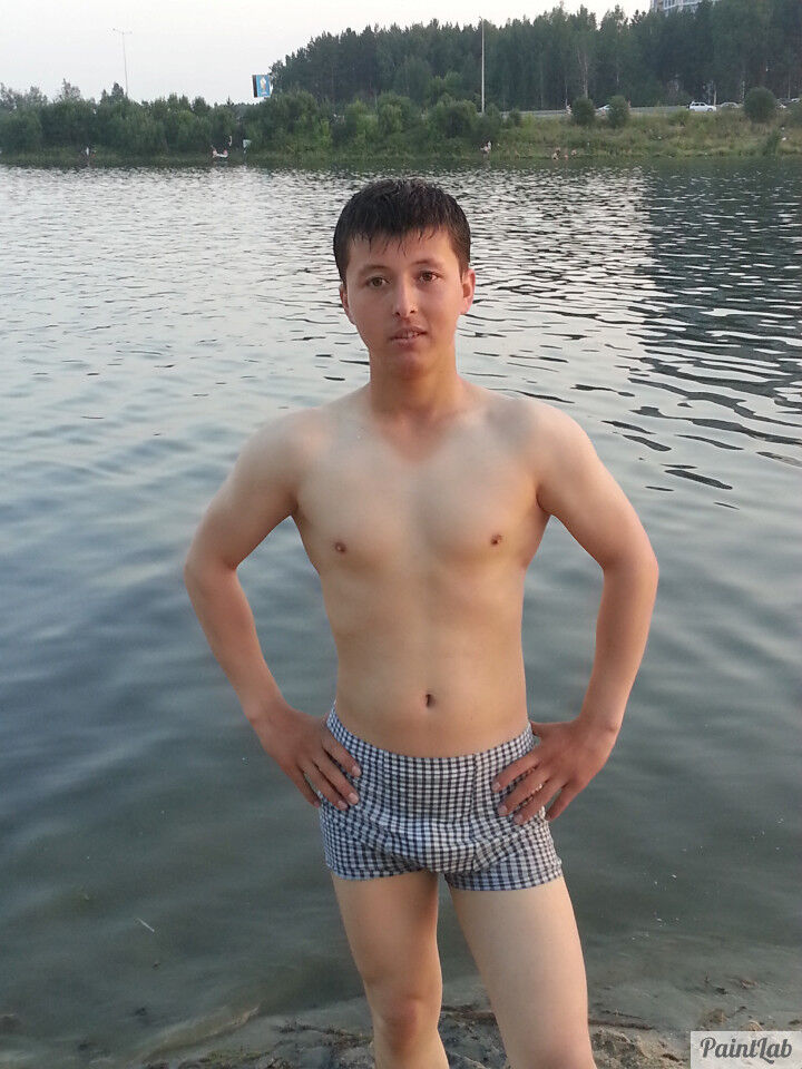  18525979  , 30 ,    