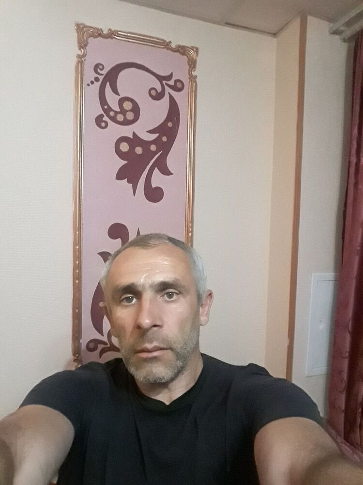  43620889  ARMAN, 48 ,    