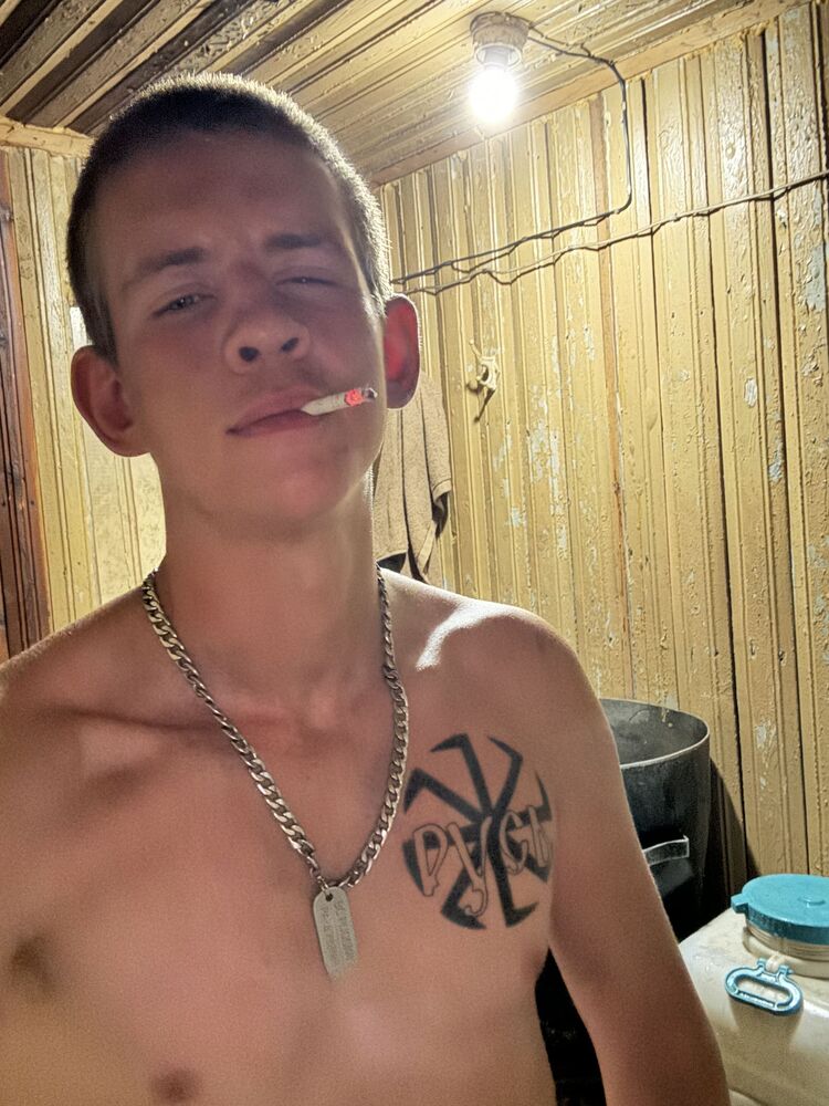  45630609  Nikolay, 24 ,    
