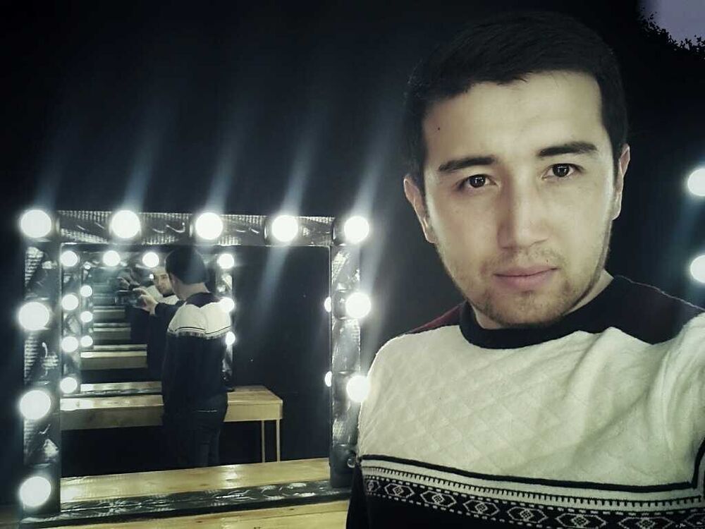  ,   Bobur, 32 ,   ,   , c 