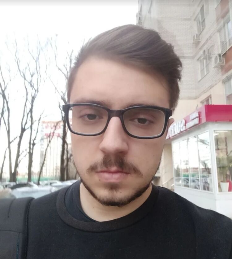  33702379  , 28 ,    
