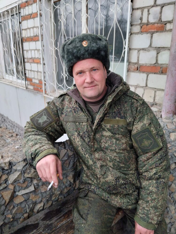  54281079  Dimas, 42 ,    