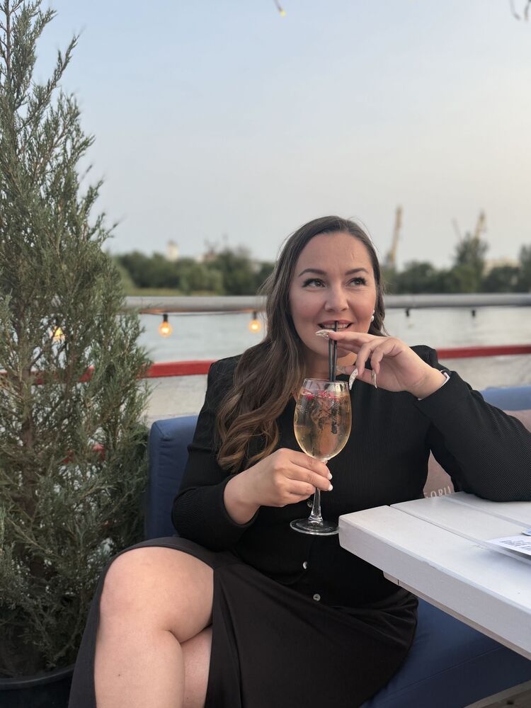  53050469  , 40 ,    --