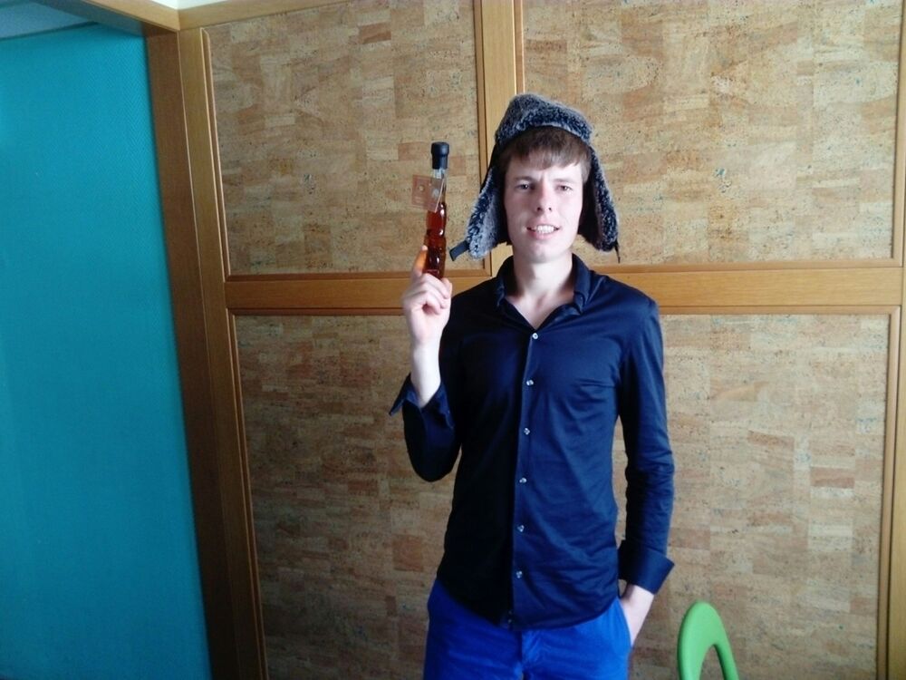  ,   Anton, 33 ,   ,   , c 