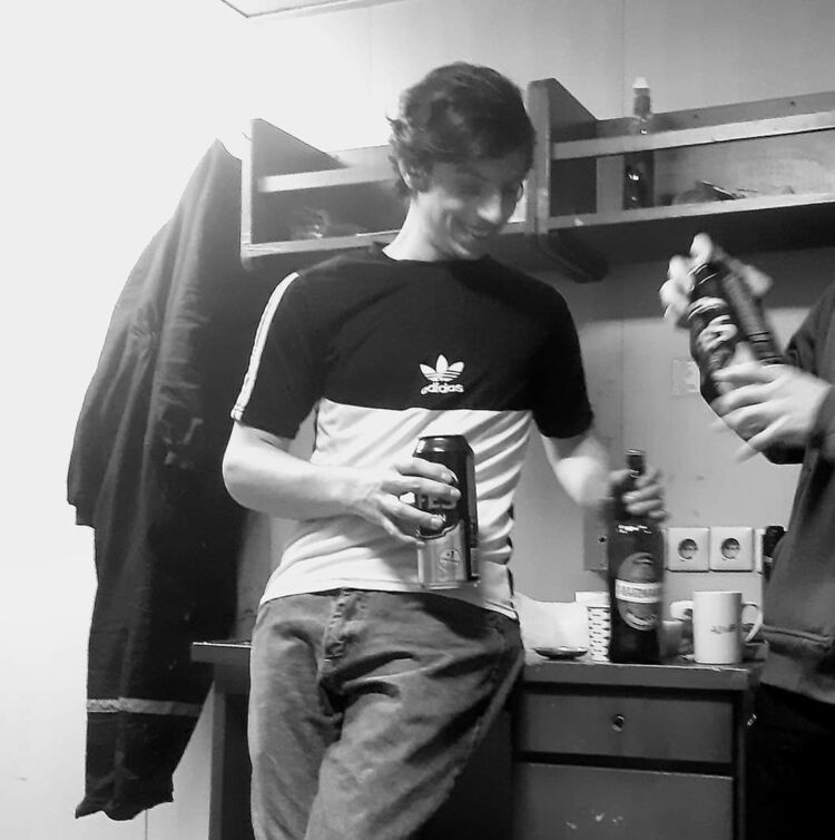 ���� 23405789 ����� Davit, 25 ���, ���� ���������� � ������