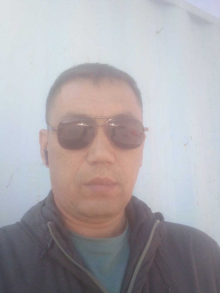  38050599  Madi, 47 ,    