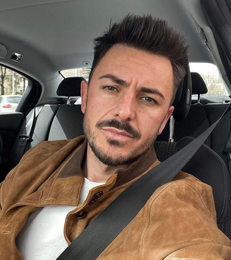  ,   Mario, 34 ,   ,   
