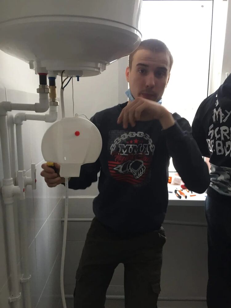  47598179  Aleksandr, 26 ,    