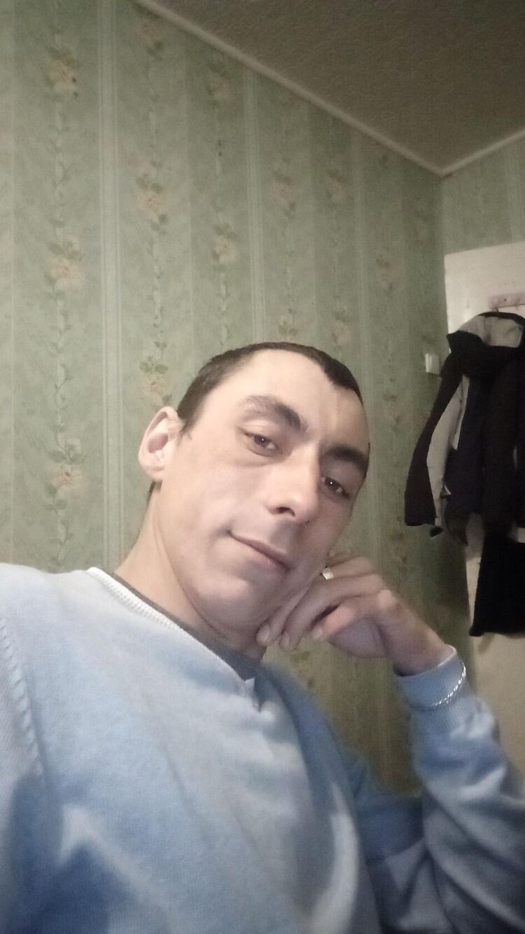  43449789  , 32 ,    